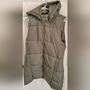 Maurice's Green Long Puffer Sleeveless Coat Size Small